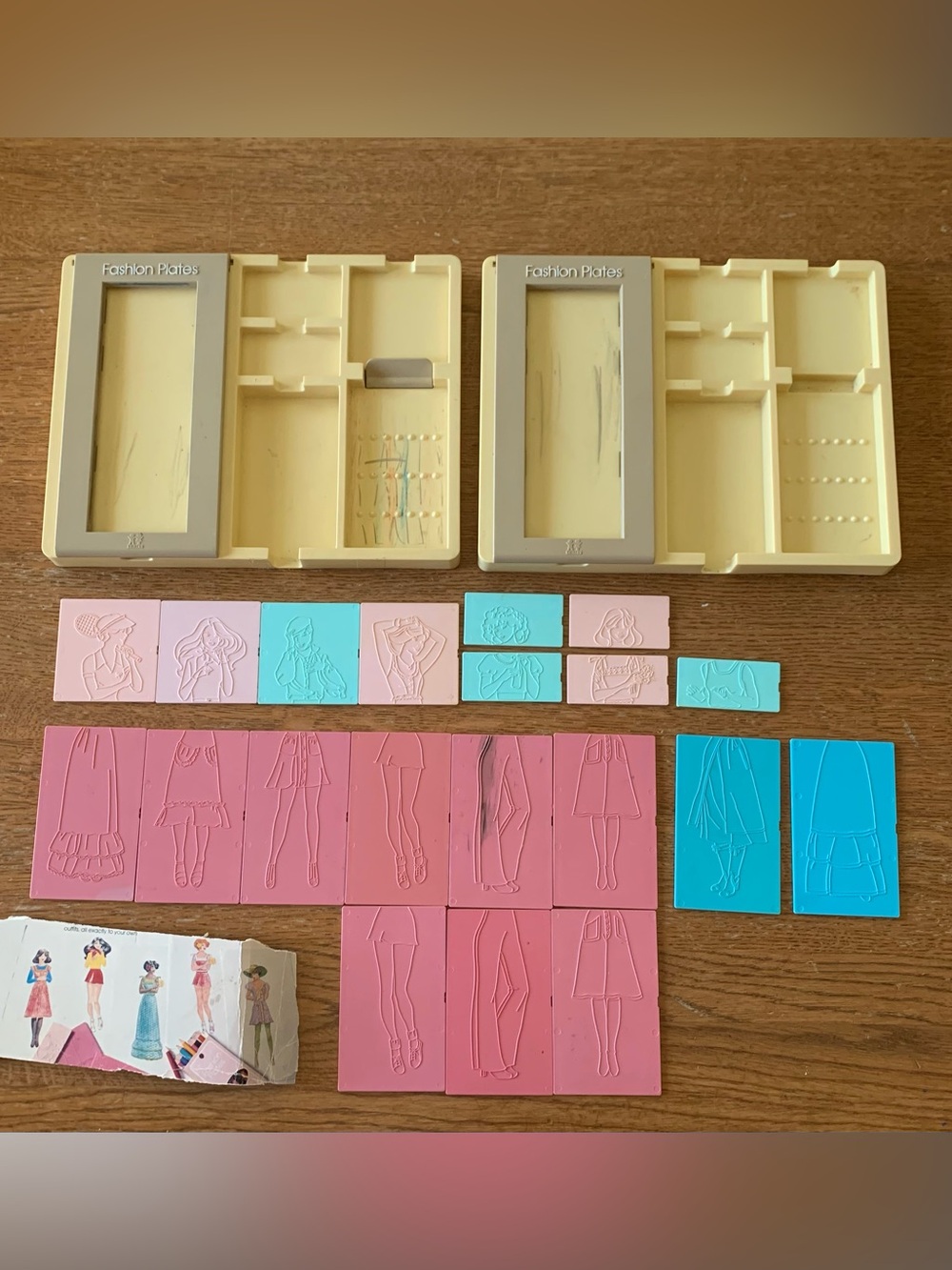 Tomy 1978 Vintage Fashion Plates 2508 Dress Outfit Designer Tracing Art Kit